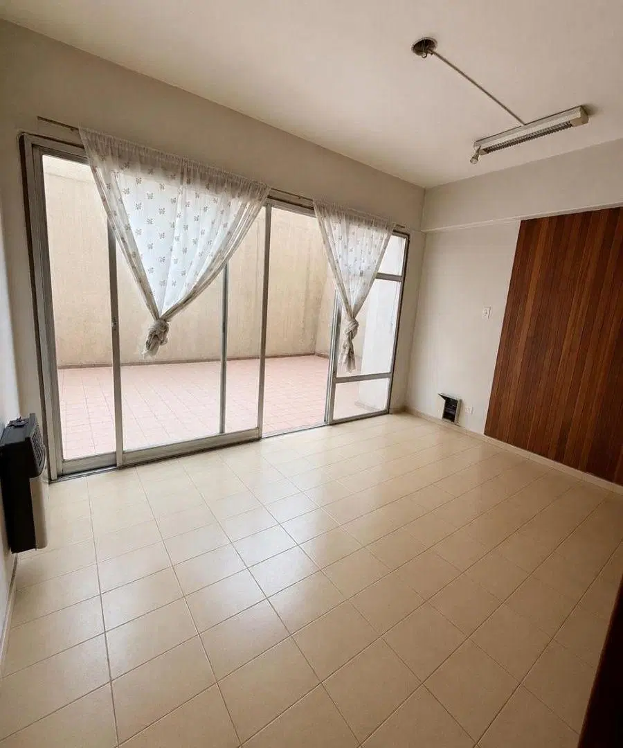 Oficina en ALQUILER -Edificio Kolton Peatonal Sarmiento - Ciudad de Mendoza 2