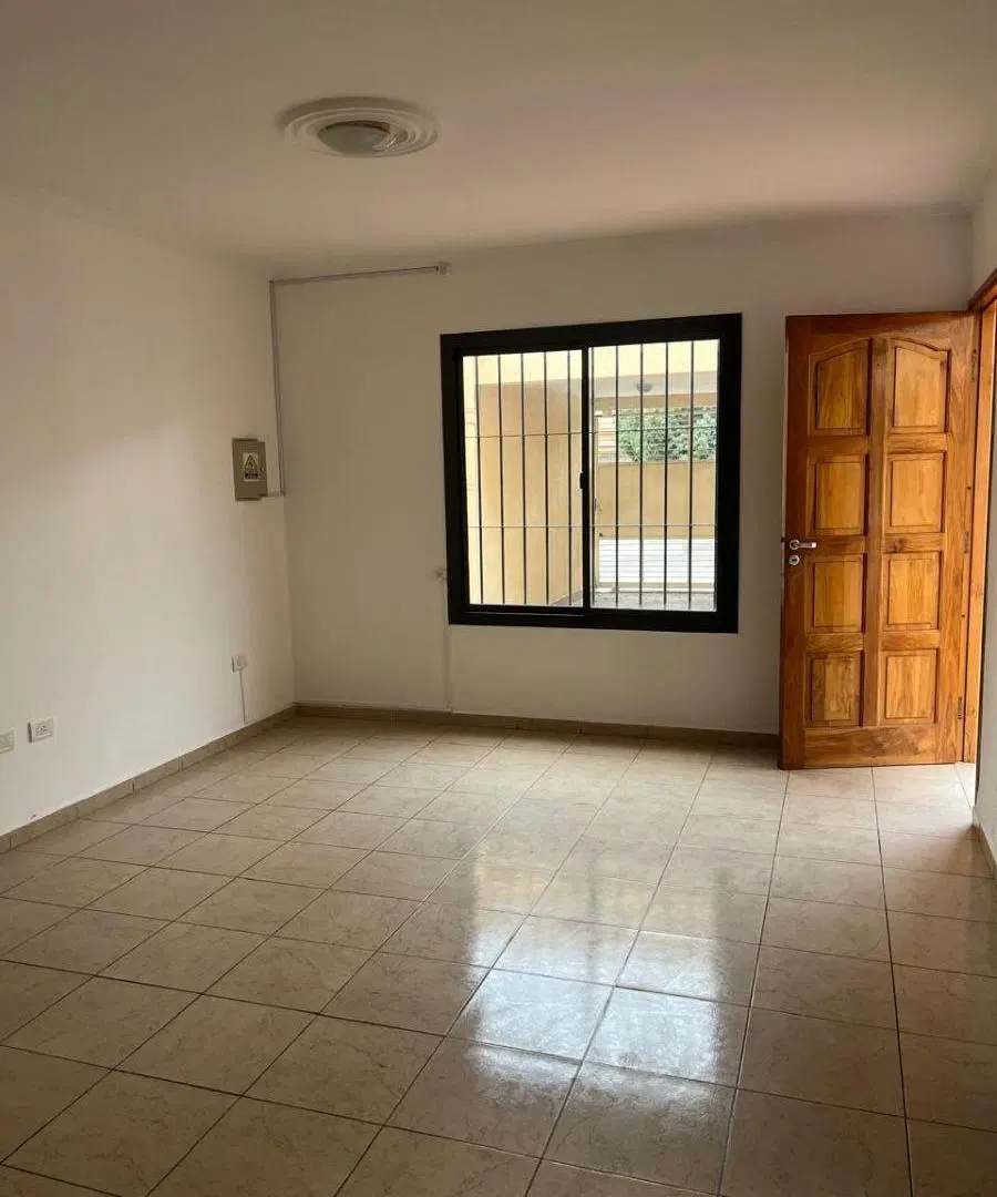 DEPARTAMENTO COMPLEJO CERRADO CALLE URQUIZA 4