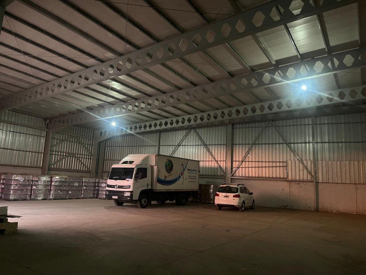 Foto de GALPON INDUSTRIAL EN ALQUILER DE 650 m2 – MAIPÚ – EXCELENTE UBICACIÓN, imagen 4
