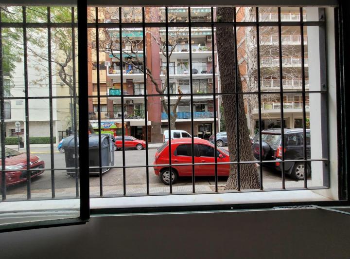 BELGRANO:  3 amb. calle a/profesional  impecable V. Loreto 2500 4
