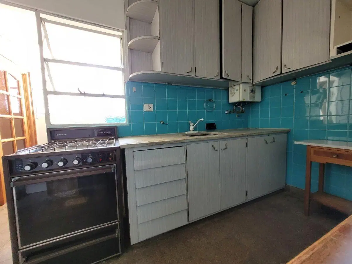 COLEGIALES: 3 amb. s/lum. impecable! Newbery 3316 4