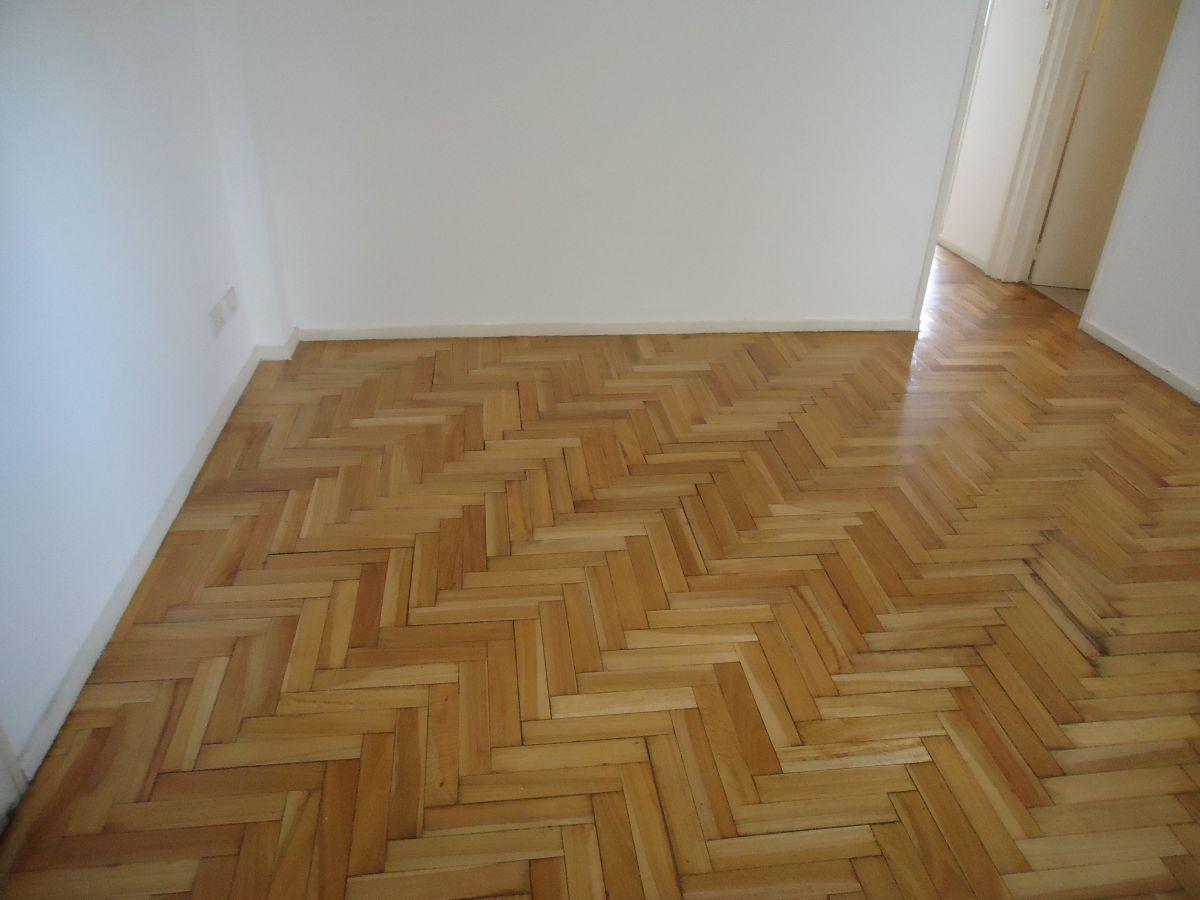 Foto de COLEGIALES: 2 amb. lateral muy lum impecable!! Conde 900, imagen 1