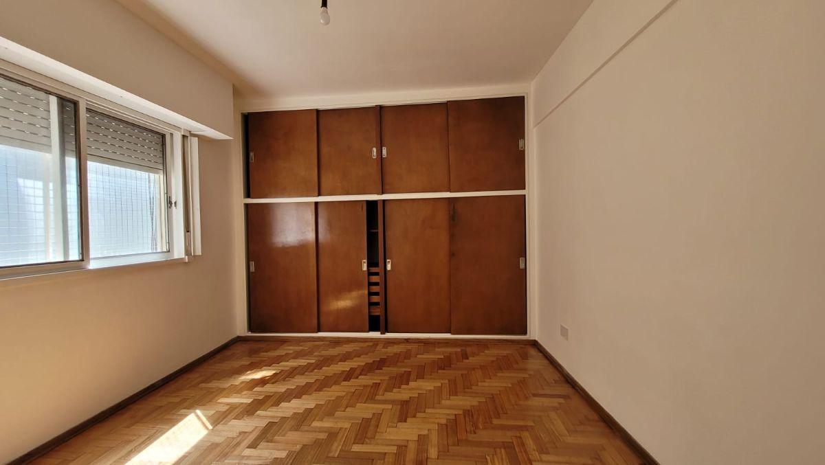 Foto de V. CRESPO: 2 amb. lateral s/lum. balcón Humboldt 600, imagen 3