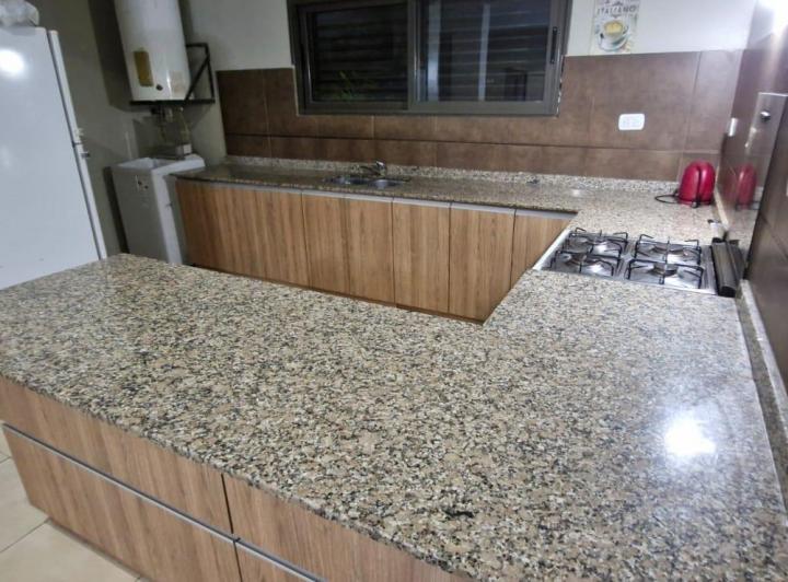Dueño alquila! Moderna casa en alquiler con jardin y pileta 5