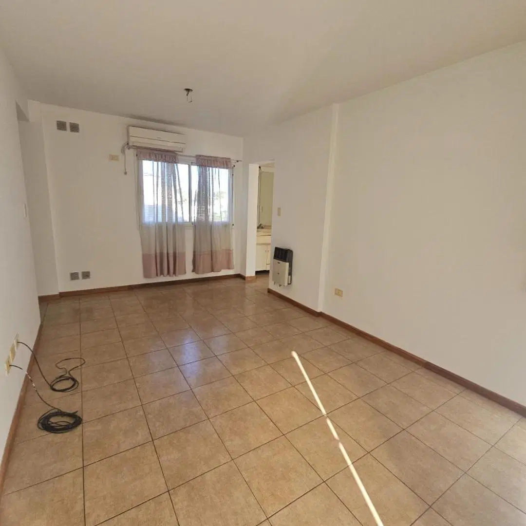 JUAN M.DE ROSAS 2101 1 dormitorio con cochera 5