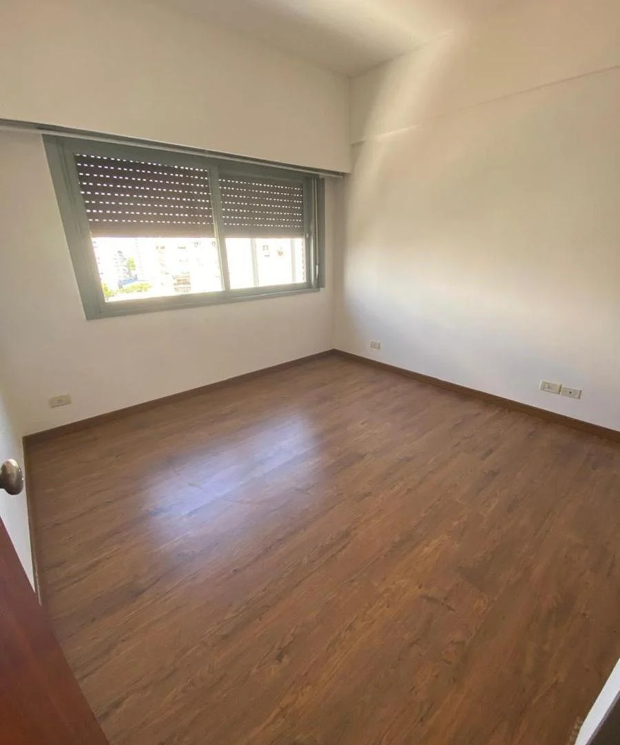 Foto de Departamento en Quilmes 3 ambientes con cochera en alquiler, imagen 4