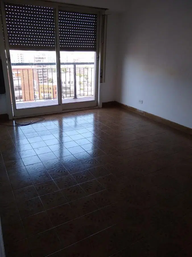 Departamento 3 ambientes en venta en el centro de Quilmes 4
