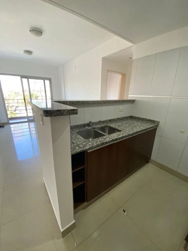 DEPARTAMENTO 2 AMBIENTES EN ALQUILER EN VARELA CENTRO CON COCHERA 3