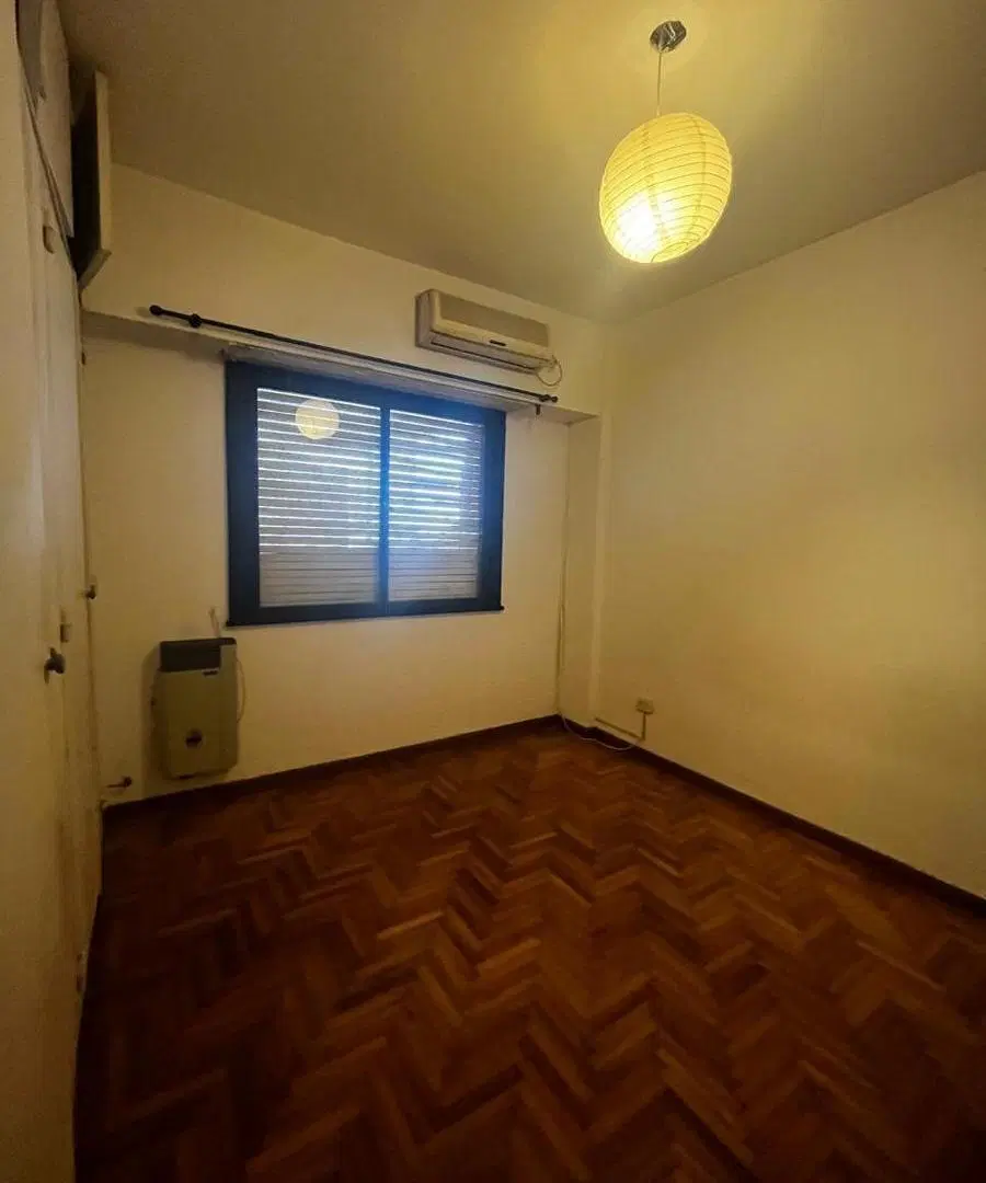 Amplio Departamento, de tres ambientes, en pleno centro de Quilmes en alquiler 4