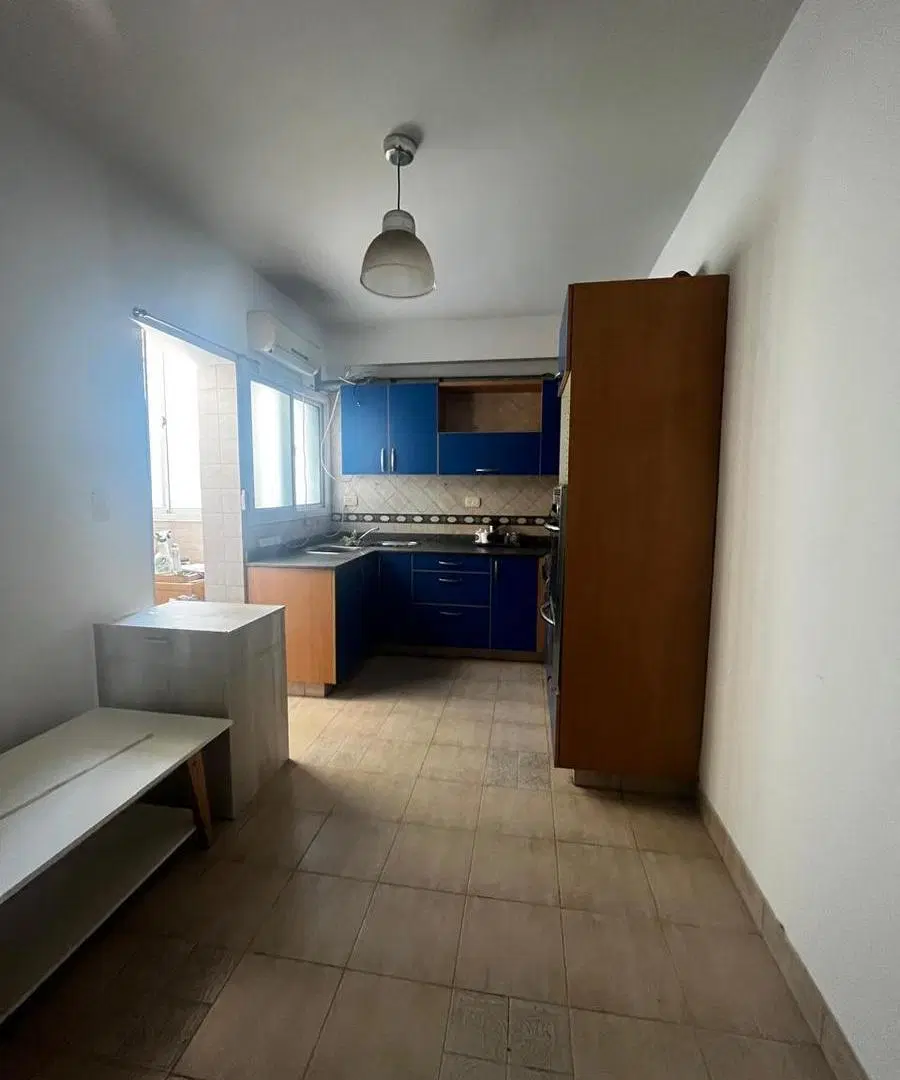 Amplio Departamento, de tres ambientes, en pleno centro de Quilmes en alquiler 5