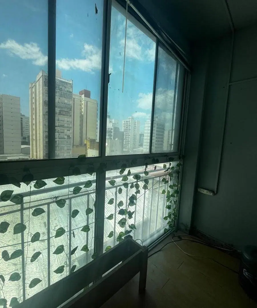 Amplio Departamento, de tres ambientes, en pleno centro de Quilmes en alquiler 3