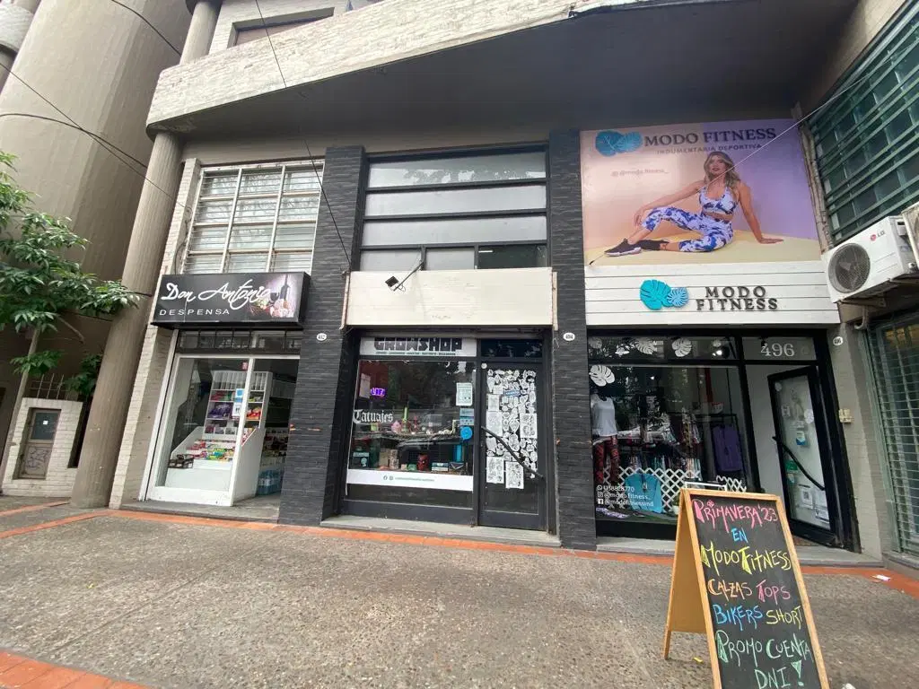 Local en el centro de Quilmes en alquiler 3