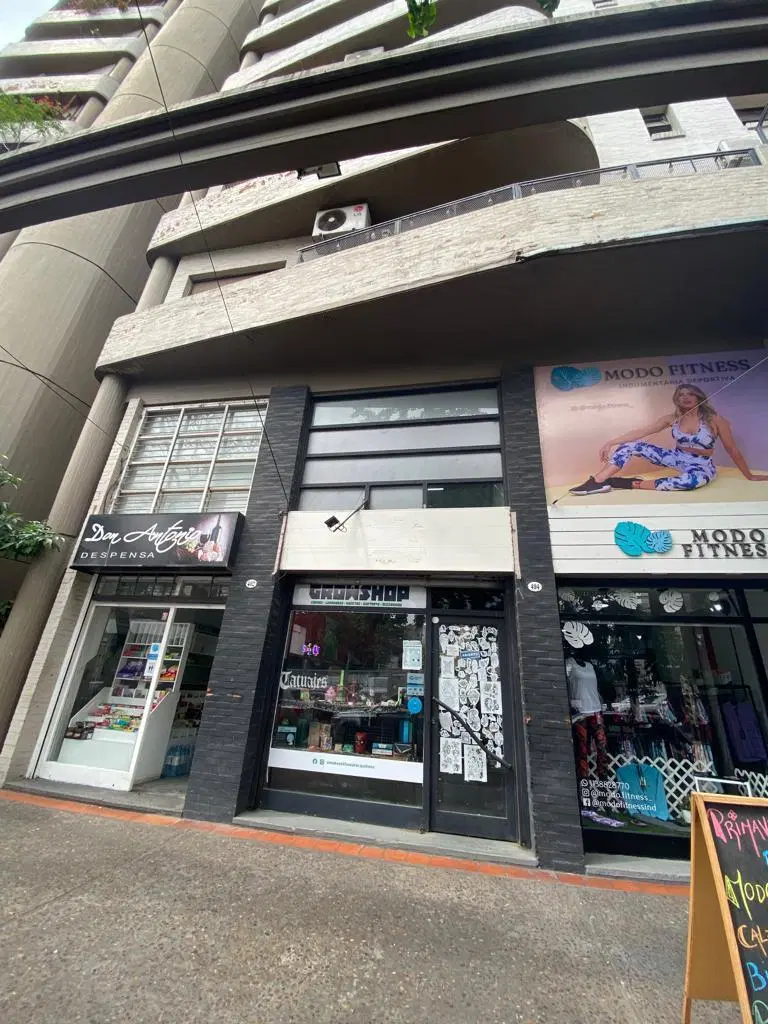 Local en el centro de Quilmes en alquiler 4