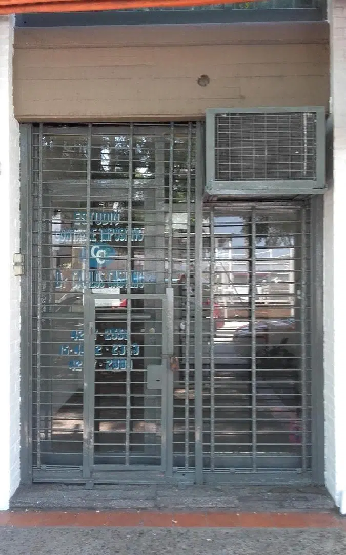 Local en el centro de Quilmes en alquiler 1