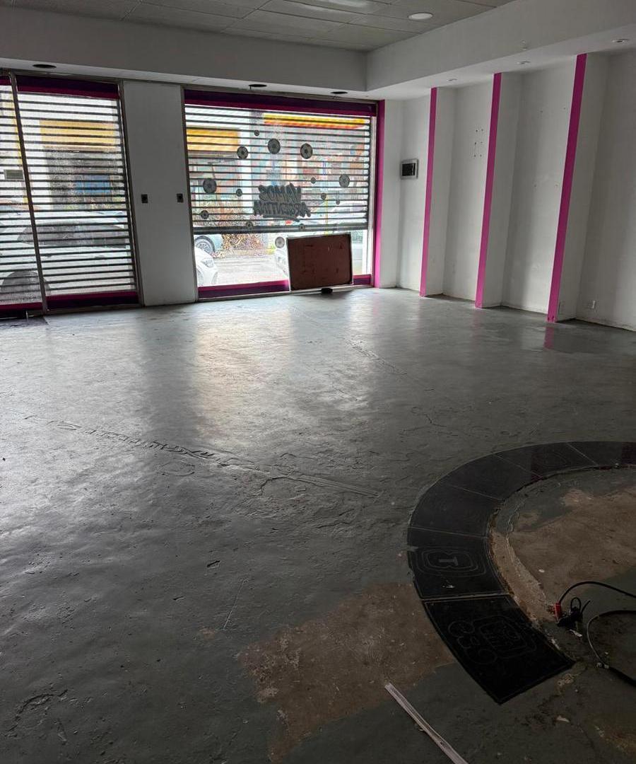 Foto de Local comercial Excelente ubicación, imagen 1