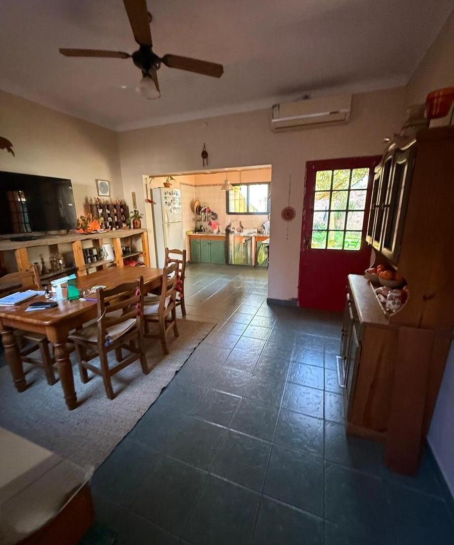 Foto de Casa 5 ambientes con jardín, imagen 3