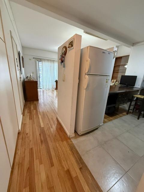 Foto de Hermoso departamento 3 ambientes con cochera, imagen 2