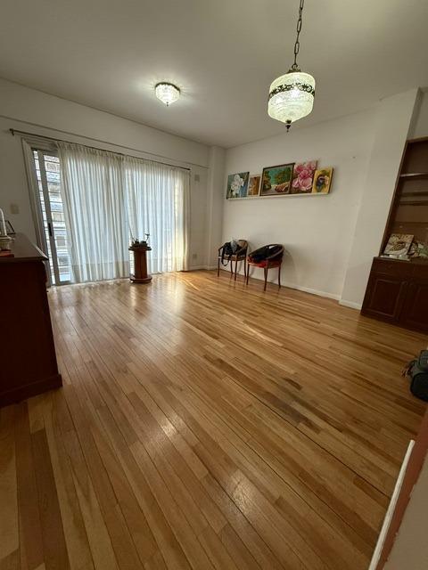 Foto de Hermoso departamento 3 ambientes con cochera, imagen 3