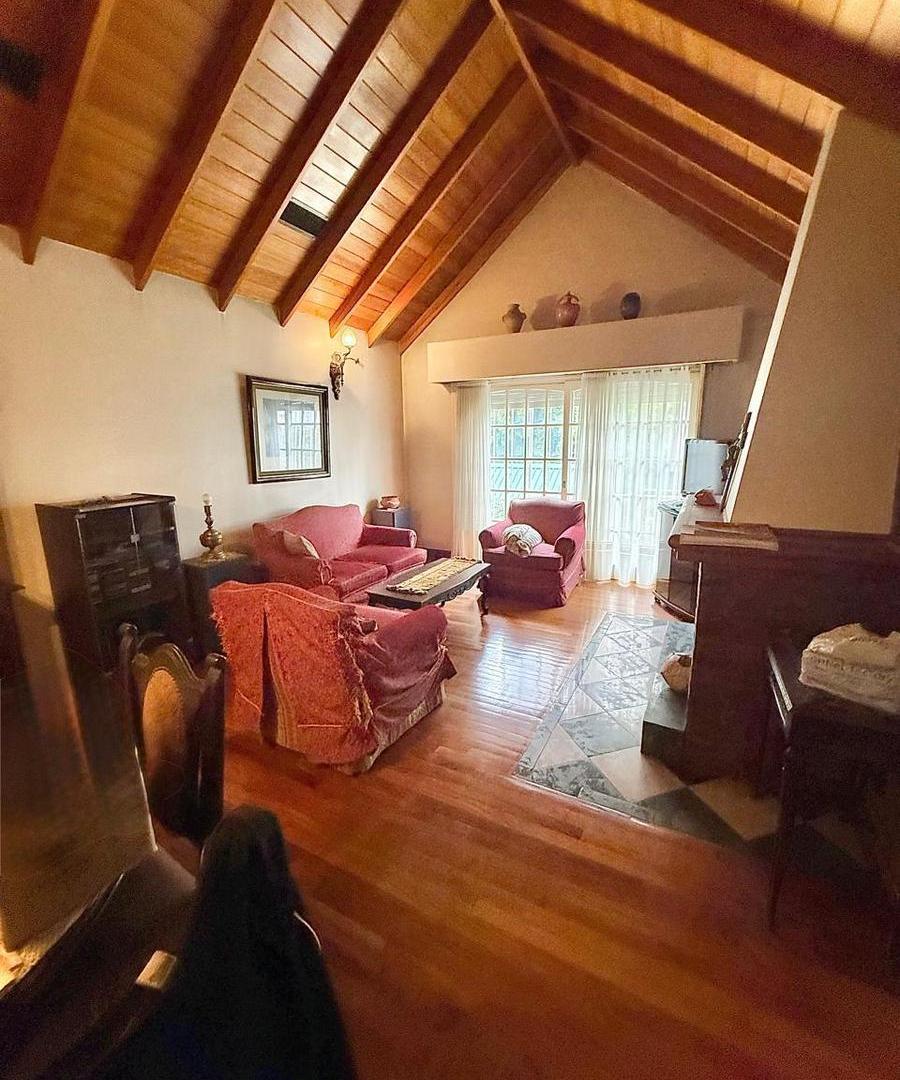 Foto de Hermosa casa en Quilmes residencial, imagen 1