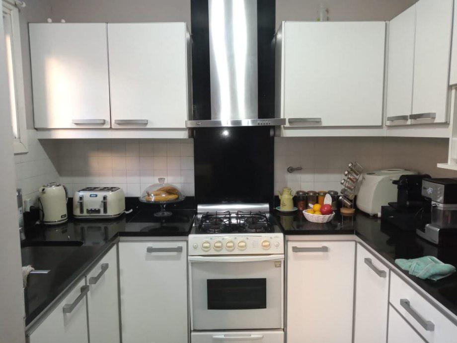 Foto de Casa 3 ambientes en venta en Bernal Oeste, imagen 1