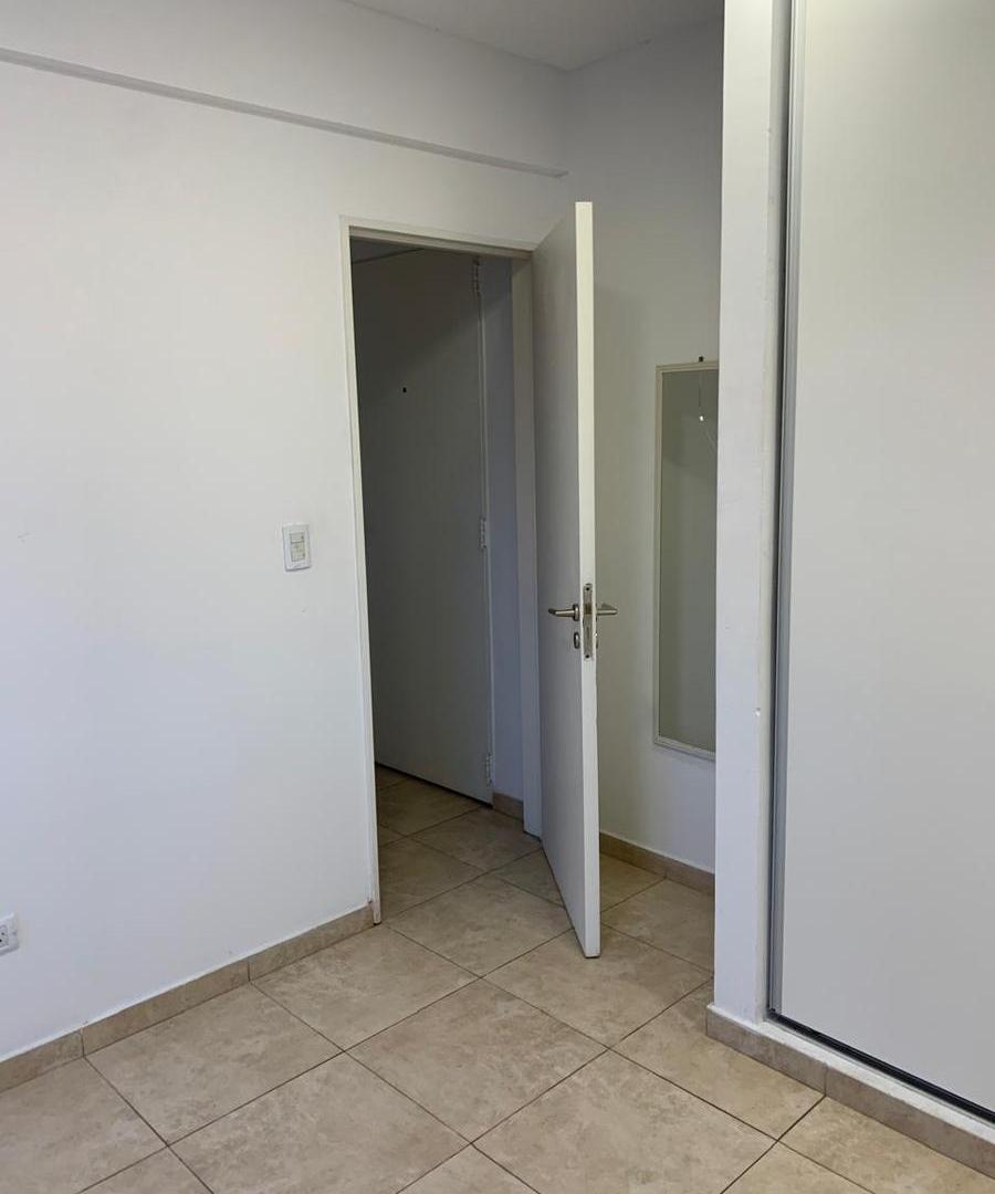 Foto de Hermoso departamento 2 ambientes con cochera, imagen 1