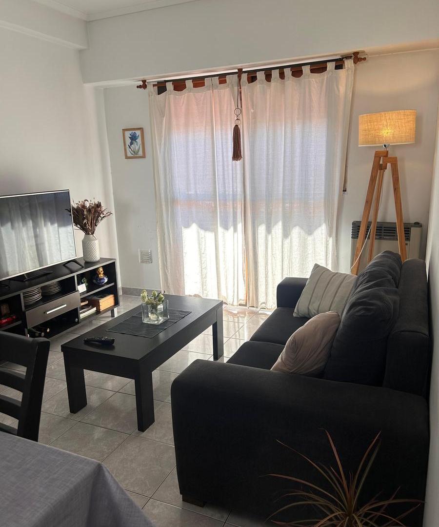 Foto de AMPLIO DEPARTAMENTO DE 2 AMBIENTES - APTO CREDITO, imagen 1