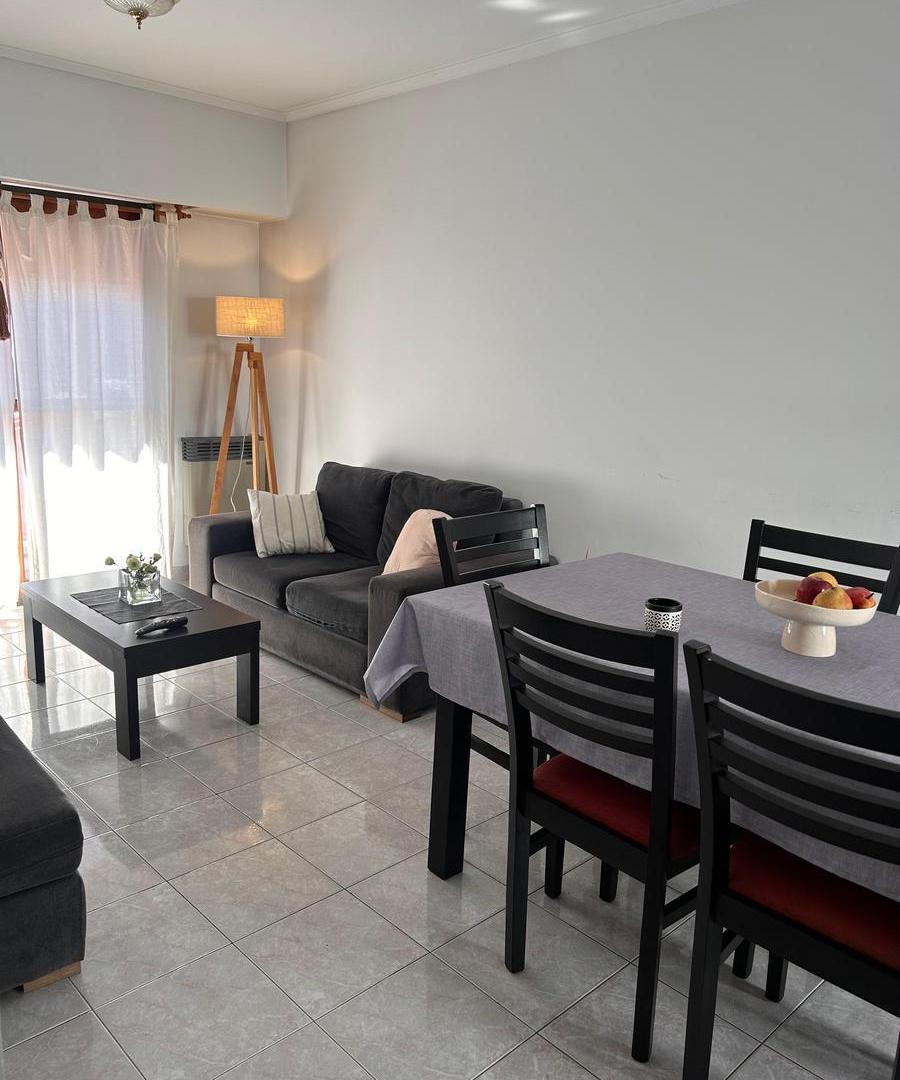 Foto de AMPLIO DEPARTAMENTO DE 2 AMBIENTES - APTO CREDITO, imagen 2