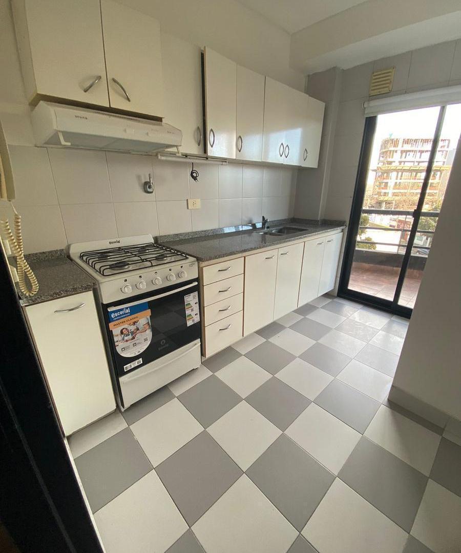 Foto de Departamento dos ambientes con cochera en Quilmes, imagen 3