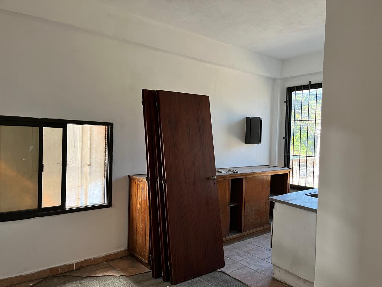 Foto de Deposito salida a dos calle - 1300 m2 - berazategui, imagen 3