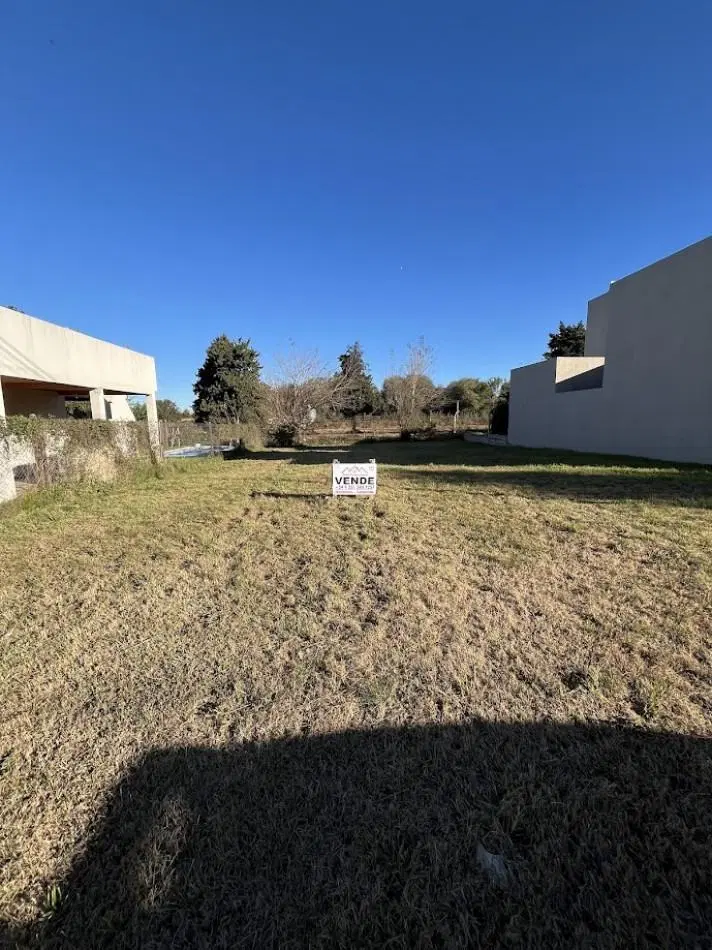 Lote en Villa Catalina 3