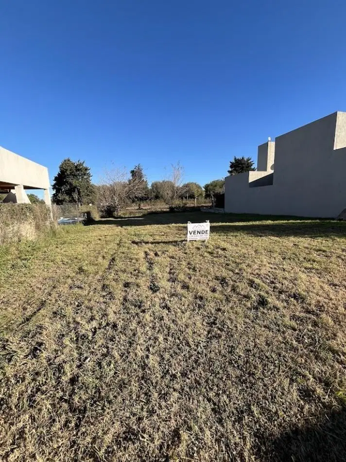 Lote en Villa Catalina 5