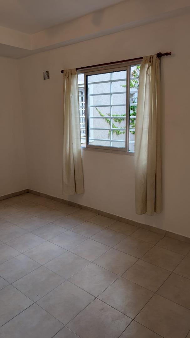 Foto de Alquiler departamento 2 ambientes con cochera, imagen 4