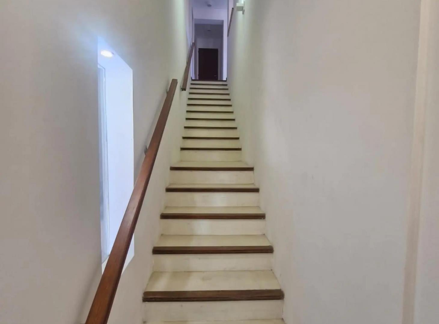 Foto de EXCELENTE PLANTA ALTA 3 DORMITORIOS 2 BAÑOS BALCÓN S/EXPENSAS, imagen 5