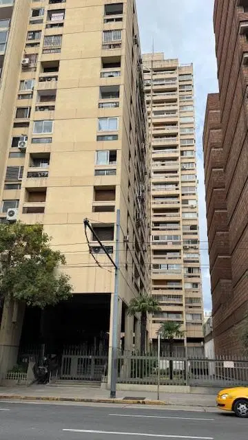 OPORTUNIDAD CENTRO sobre Av Colon 3 dormitorios con cochera 2
