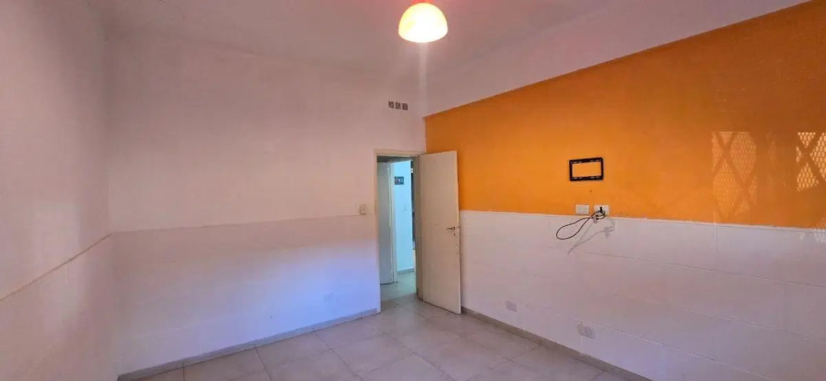 Departamento 3 Ambientes al frente con entrada individual 3