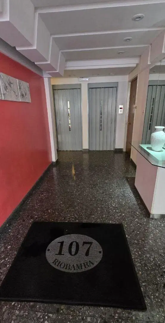 Departamento de 3 ambientes amplio en excelente ubicación. 4