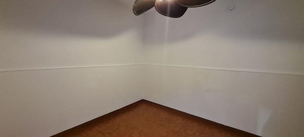 Foto de PH de 35 m² con 2 ambientes en alquiler en Valentín Alsina, imagen 1
