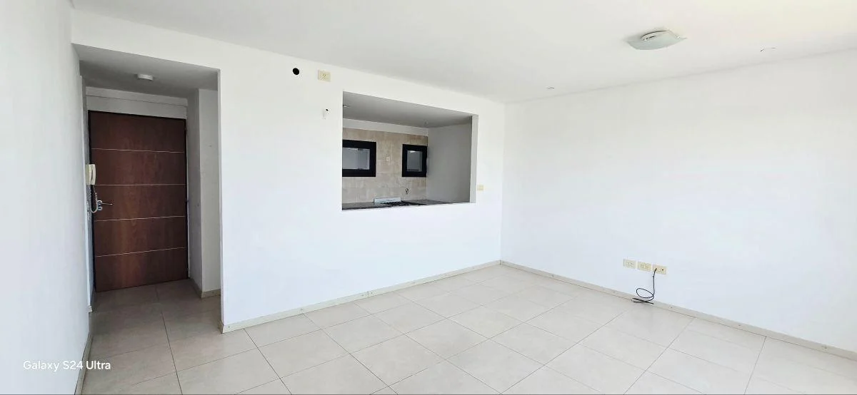 Foto de Alquiler de departamento un dormitorio 38 y 16 . Impecable, imagen 4