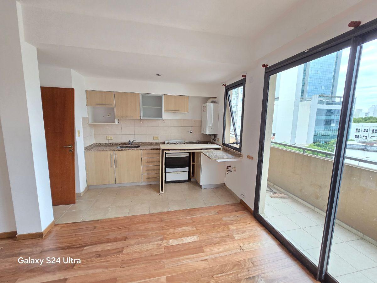 Foto de Venta de Departamento en 43 6 y 7. Al frente con balcon y cochera, imagen 3