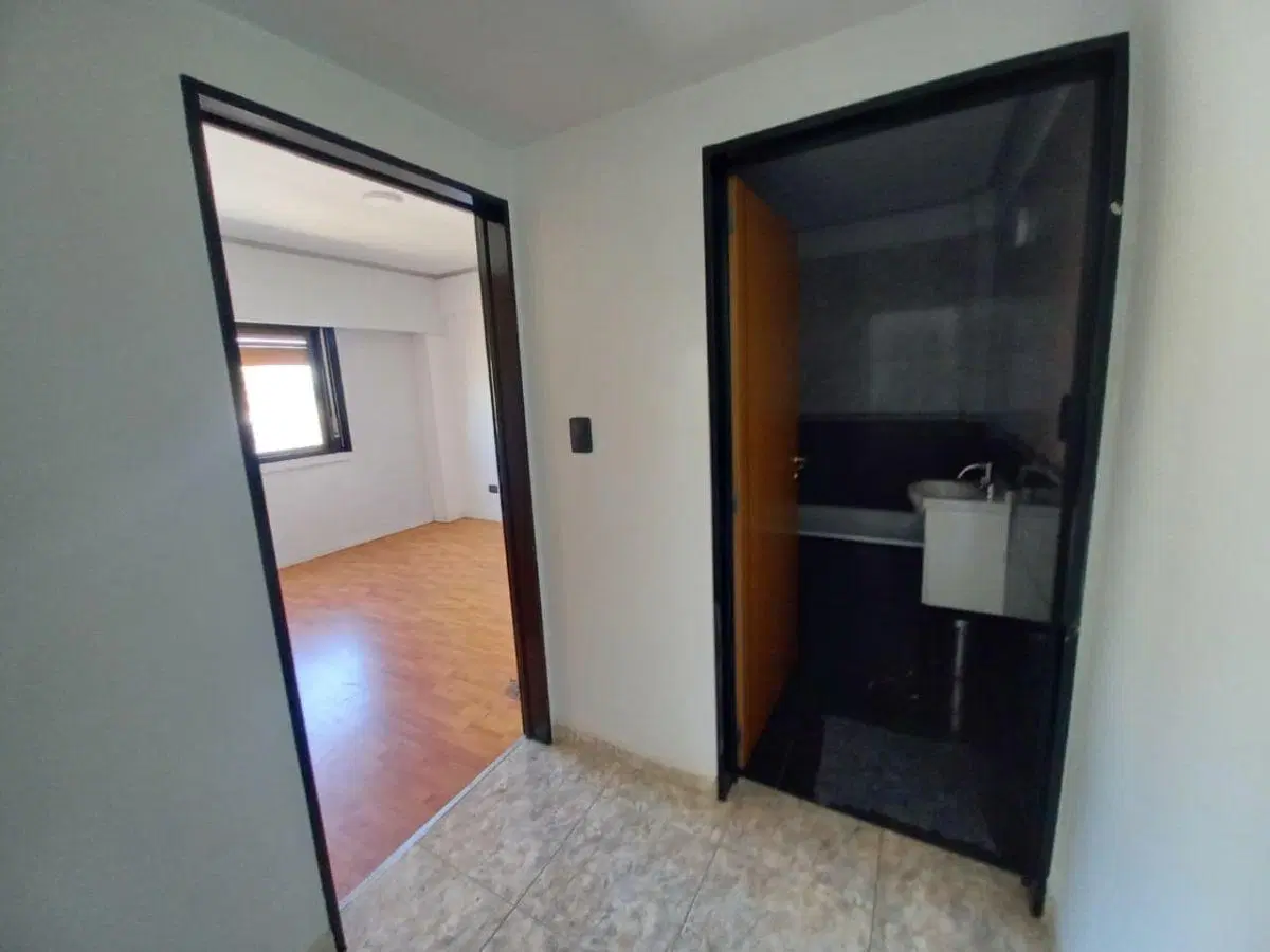 Alquiler Departamento 2 Amb. Al Frente C/ Cochera - Ramos Mejia 4