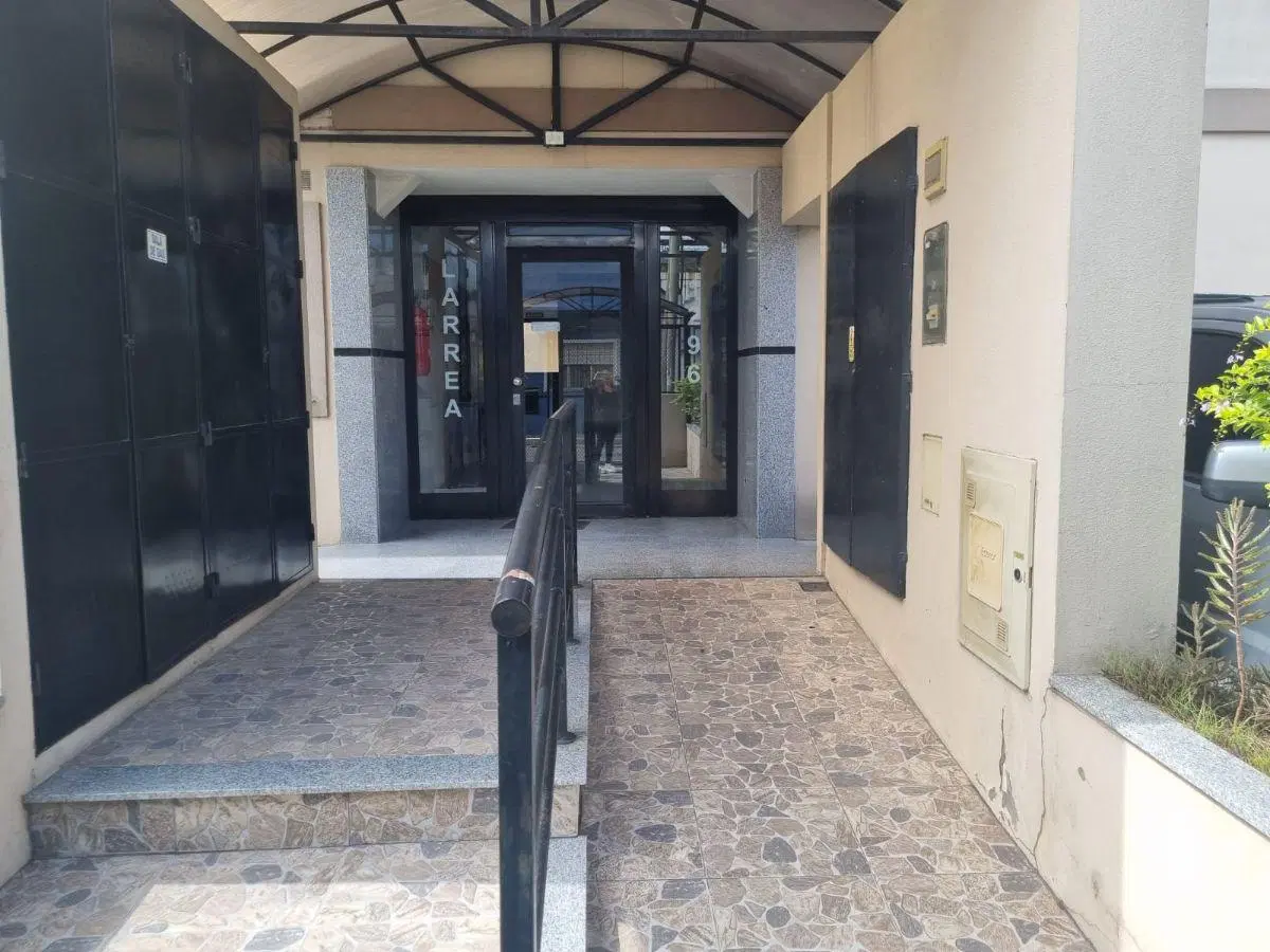 Alquiler Departamento 2 Amb. Al Frente C/ Cochera - Ramos Mejia 2