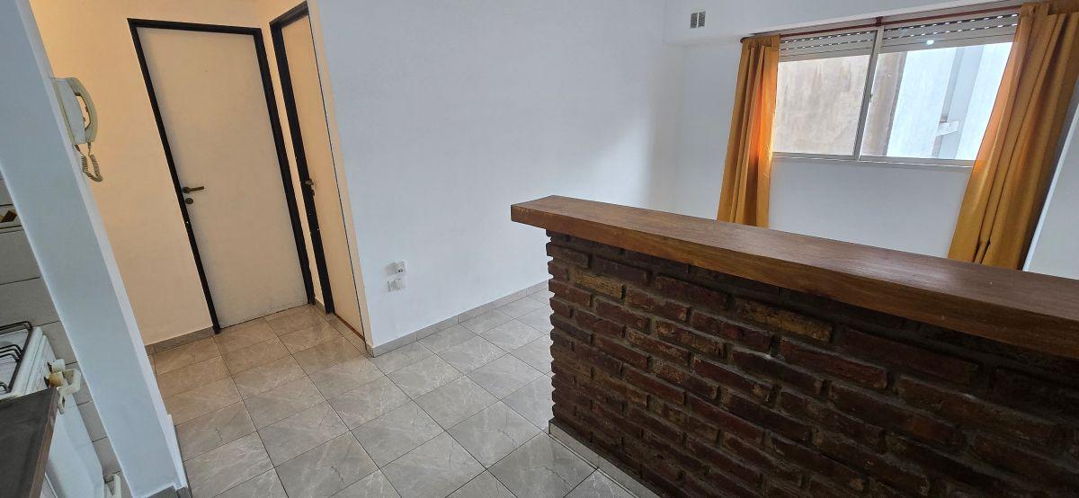 Foto de Alquiler departamento 2 ambientes al frente, imagen 1