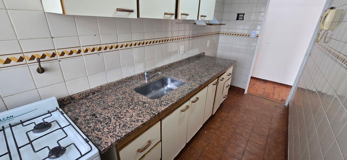 Foto de Venta departamento 3 ambientes al frente con balcon Balvanera, imagen 3