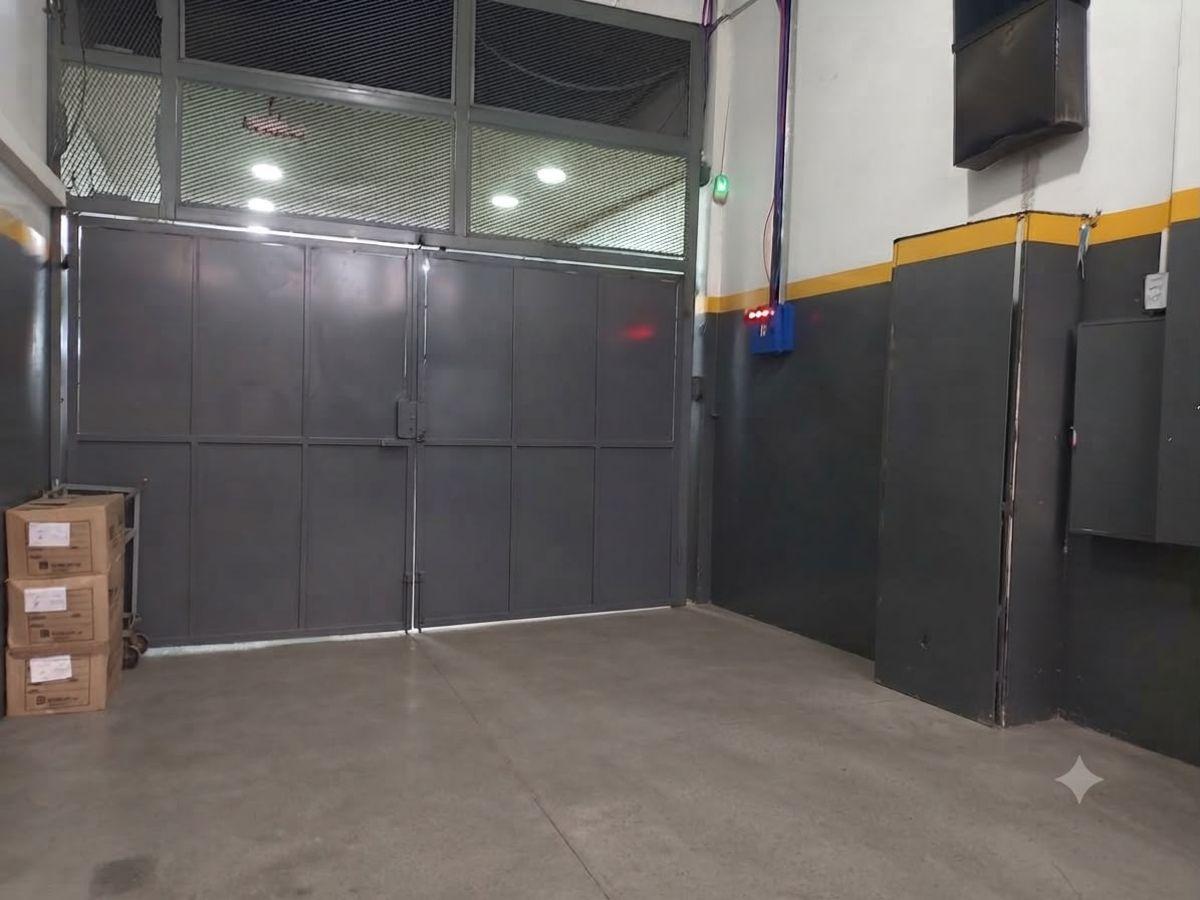 Foto de ALQUILER IMPORTANTRE DEPOSITO INDUSTRIAL, imagen 3