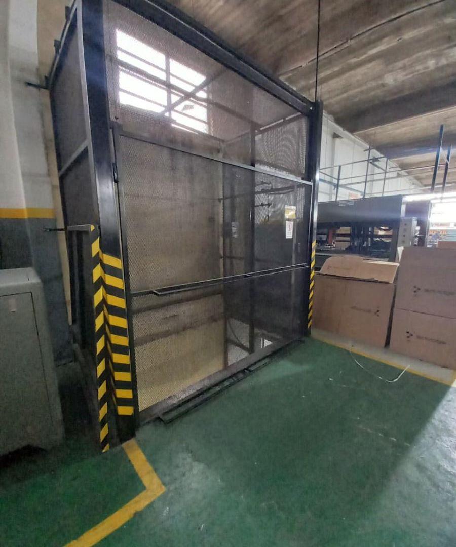 Foto de ALQUILER IMPORTANTRE DEPOSITO INDUSTRIAL, imagen 2
