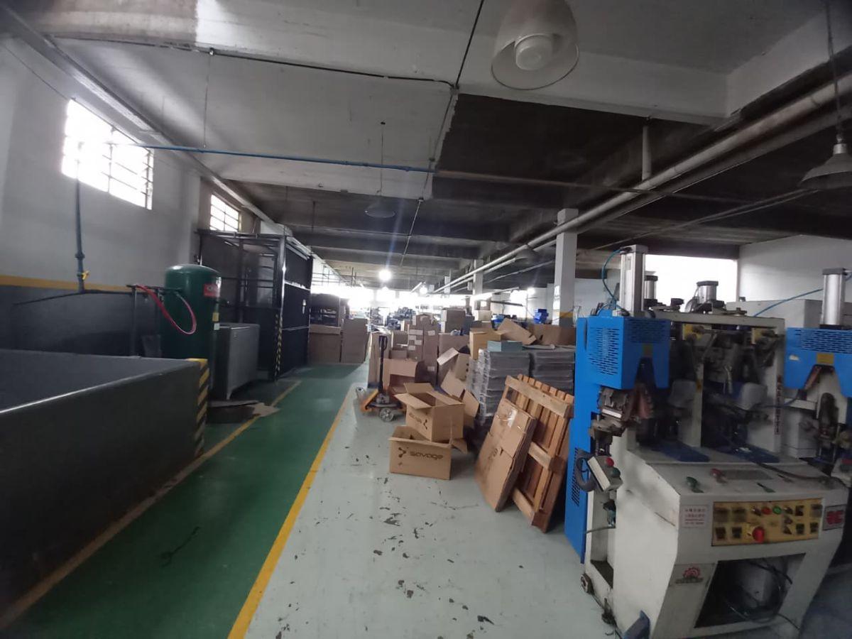 Foto de ALQUILER IMPORTANTRE DEPOSITO INDUSTRIAL, imagen 1