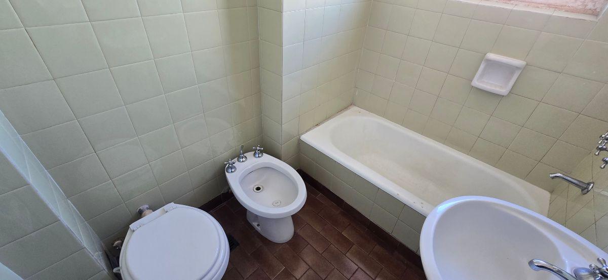 Foto de Venta 2 Ambientes al Frente con balcon Flores, imagen 4