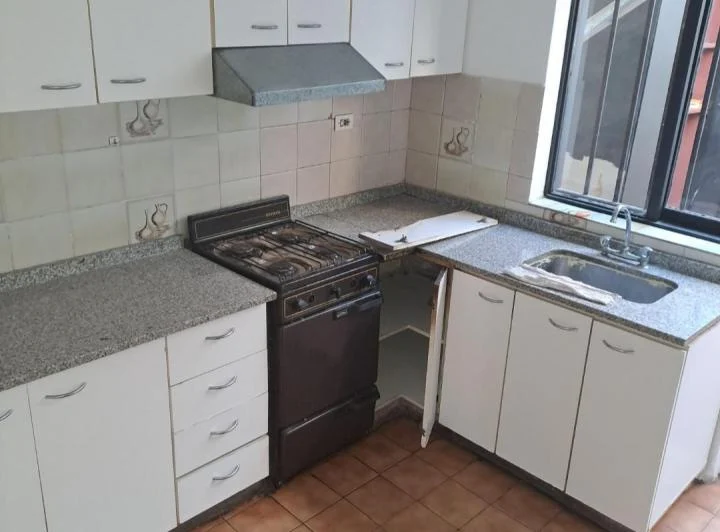Se alquila departamento 5