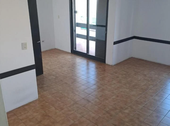 Se alquila departamento 3