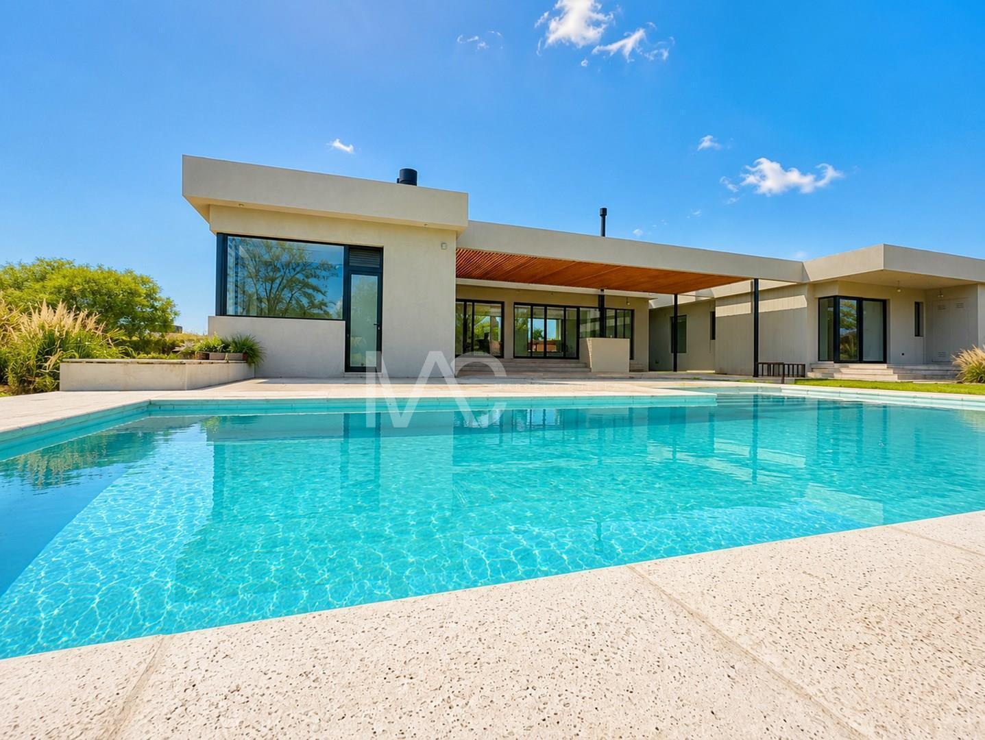 Foto de Casa en Alquiler en Everlinks, Luján, G.B.A. Zona Oeste, imagen 1